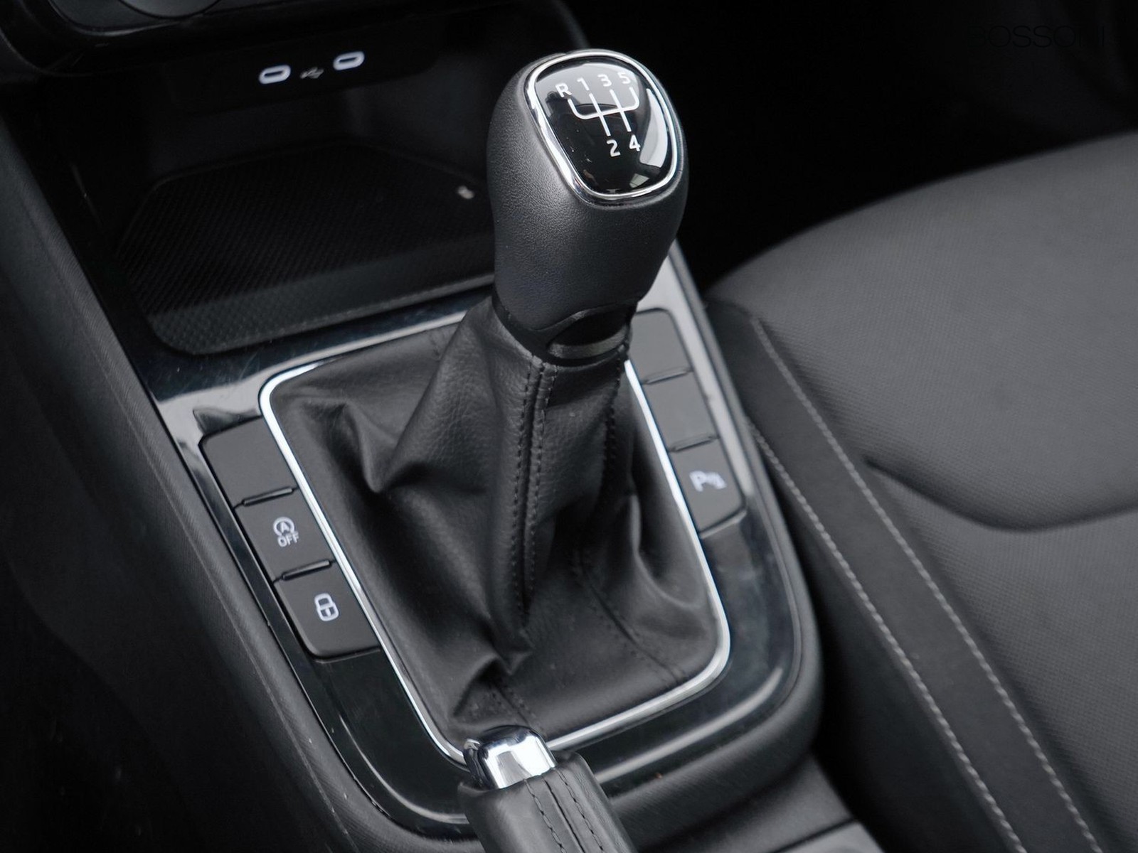 22 - Skoda Fabia 1.0 mpi 80cv 130 edition
