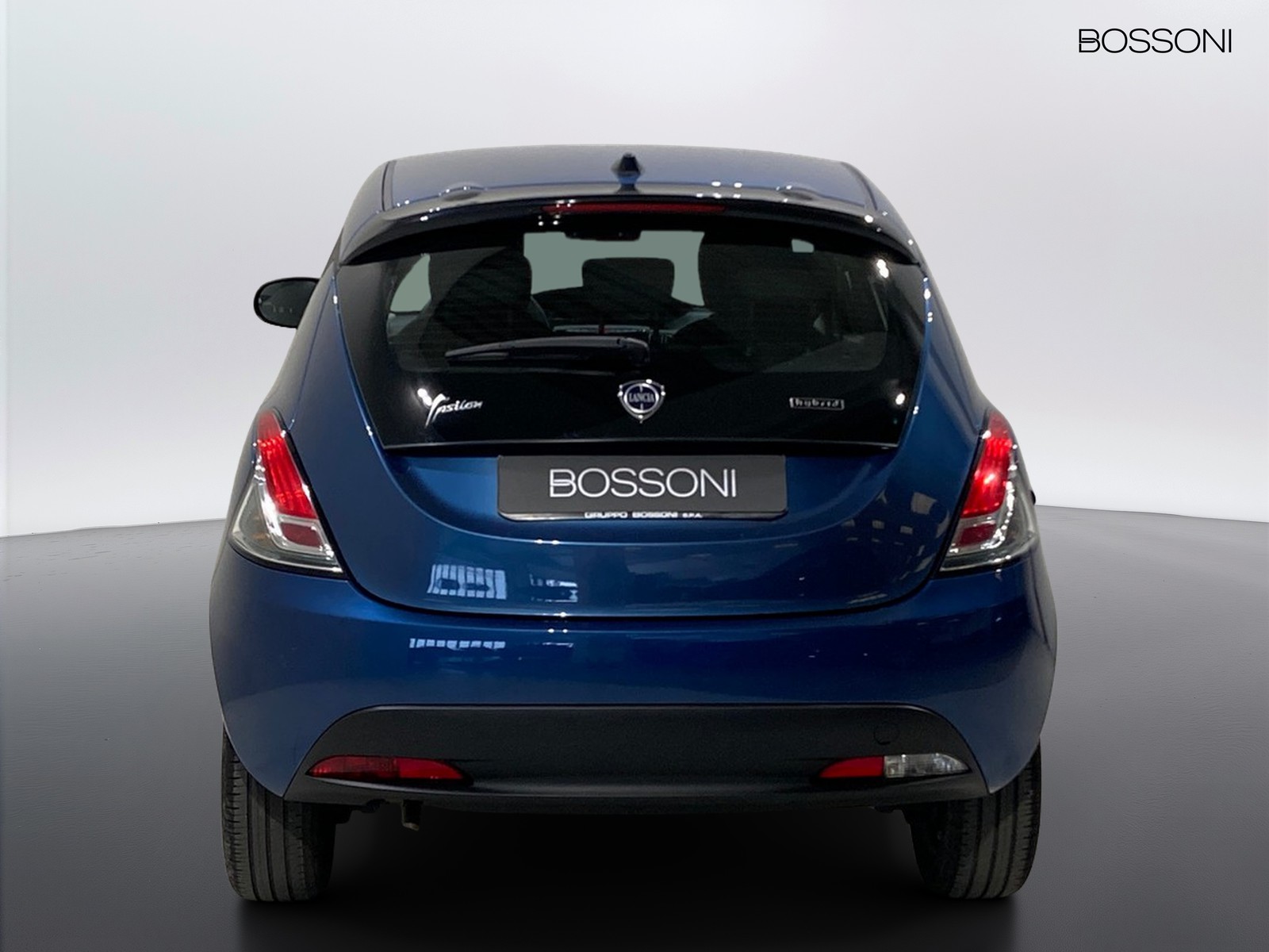 4 - Lancia Ypsilon 1.0 firefly hybrid 70cv silver s&s
