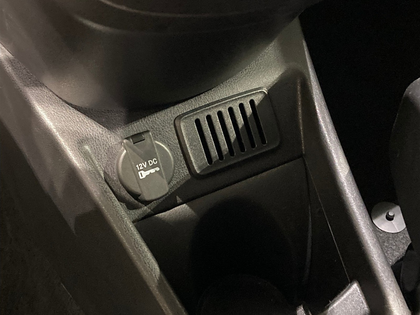 12 - Lancia Ypsilon 1.0 firefly hybrid 70cv silver s&s