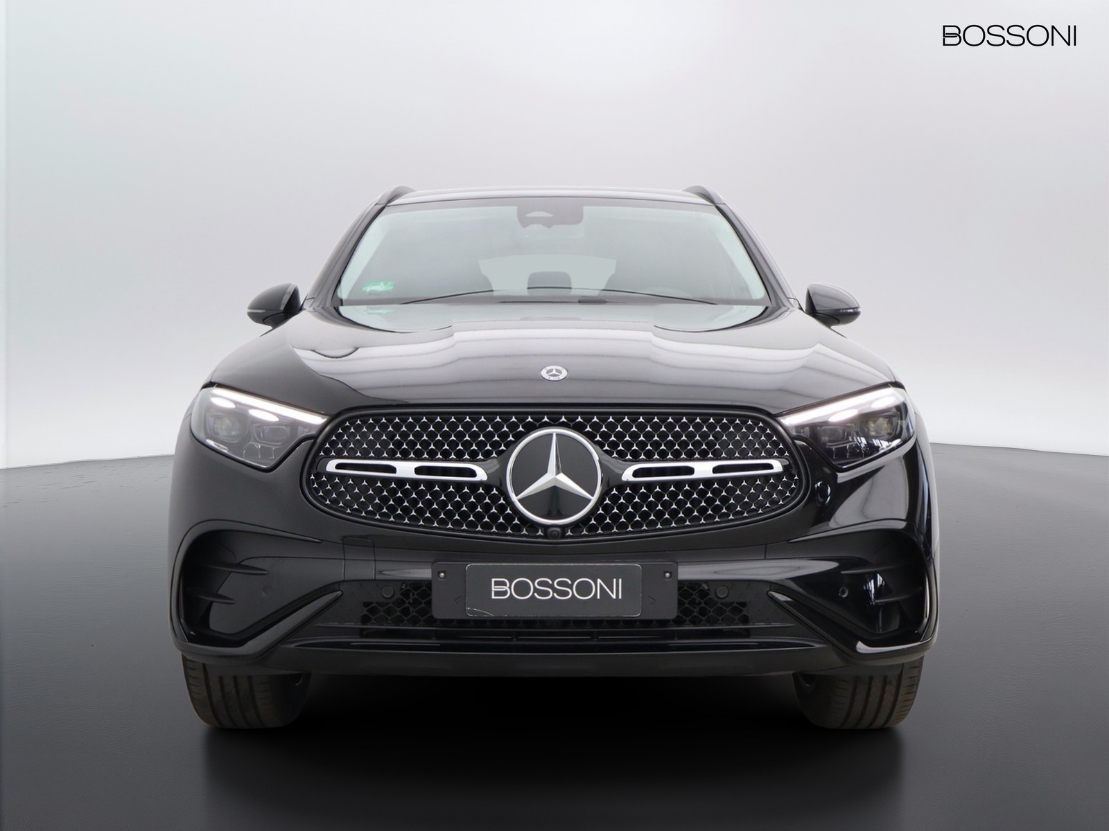 2 - Mercedes GLC suv 300 de plug-in hybrid amg line advanced 4matic 9g-tronic