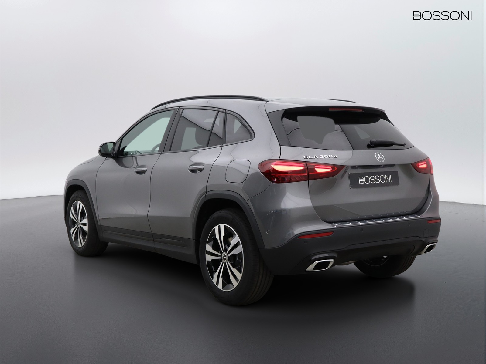 5 - Mercedes GLA 200 d progressive extra 8g-dct