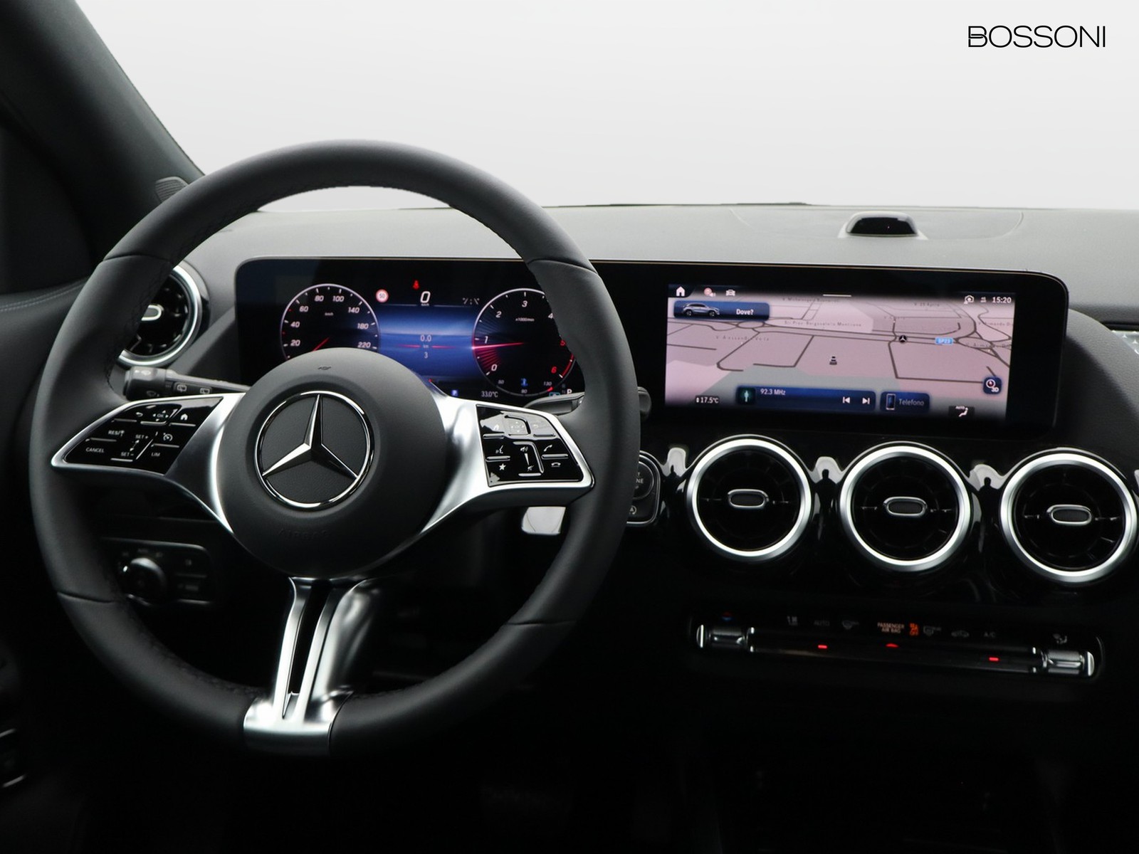12 - Mercedes GLA 200 d progressive extra 8g-dct