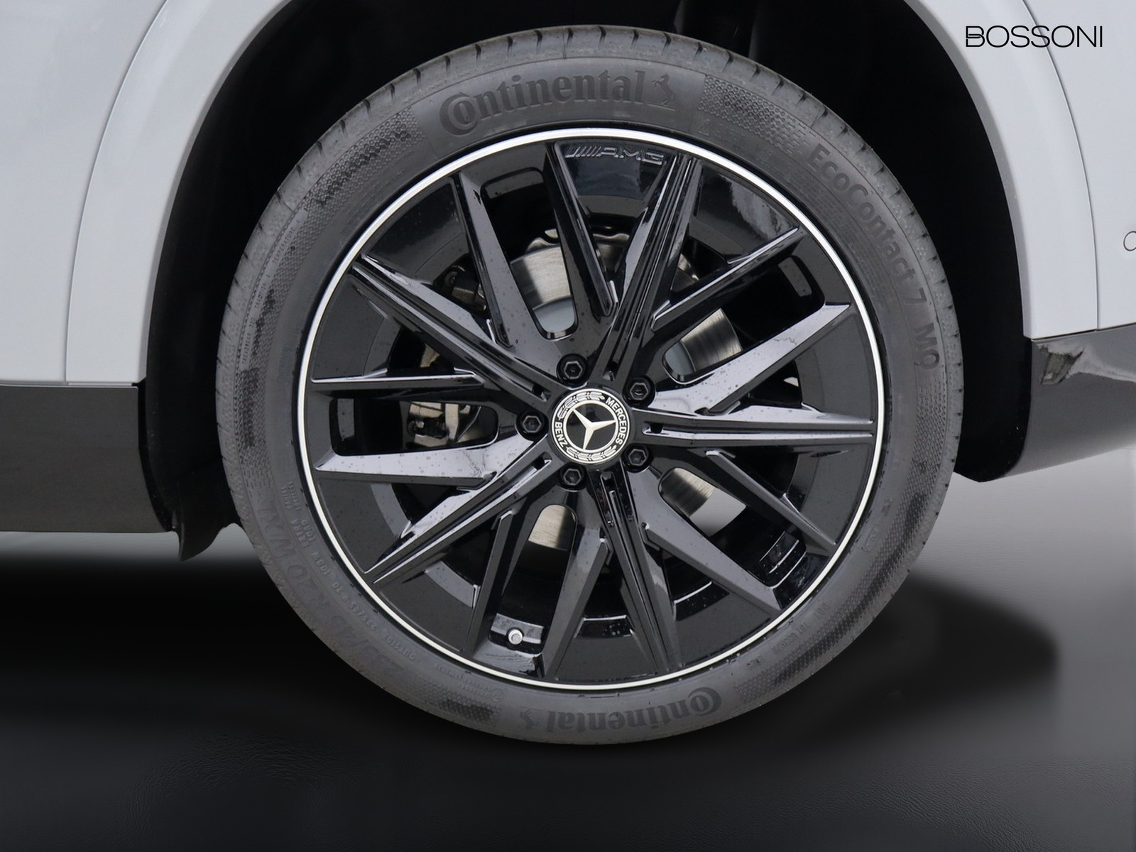 4 - Mercedes GLB 200 advanced plus 8g-edct