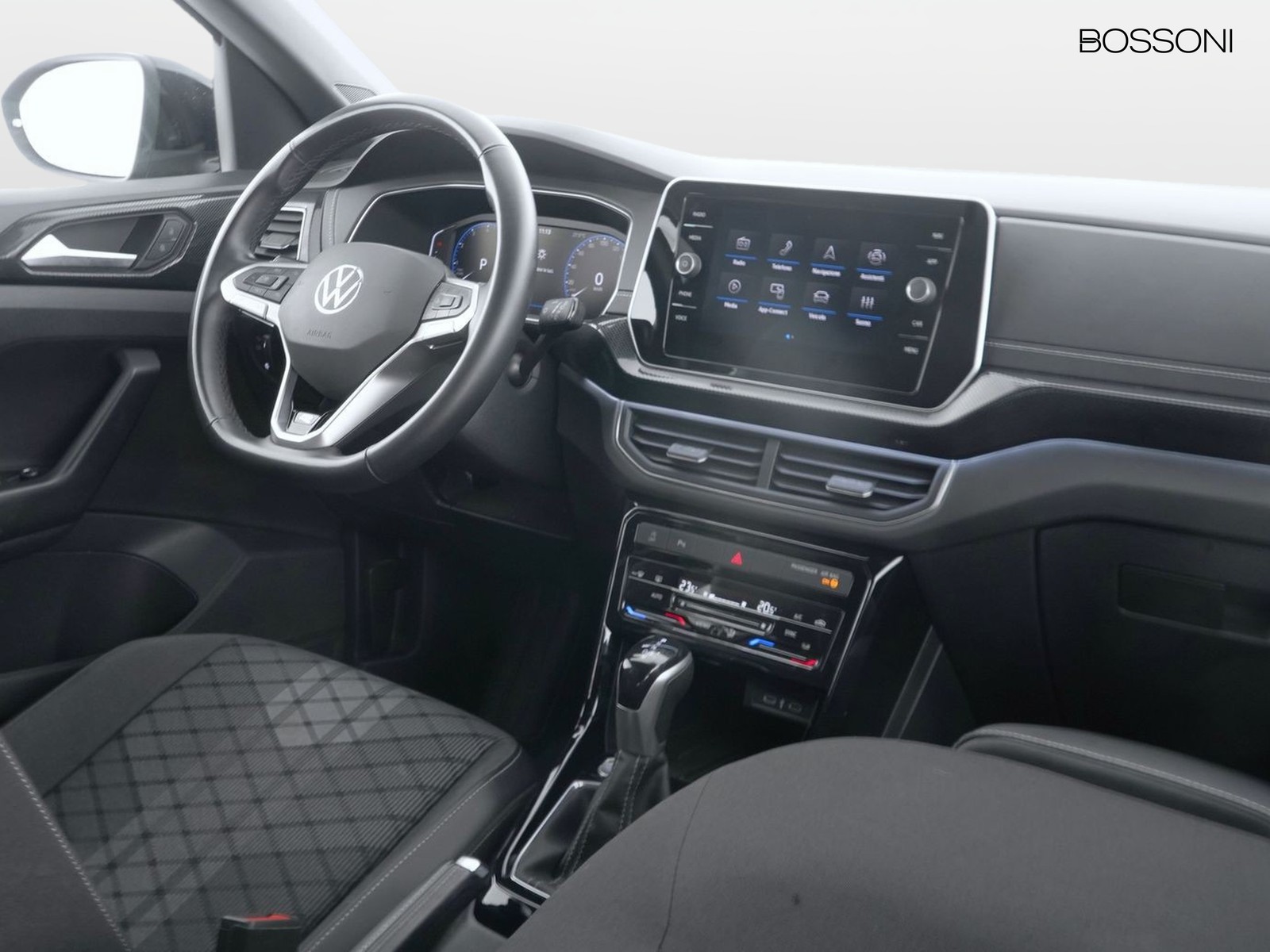 6 - Volkswagen T-Cross 1.0 tsi 115cv r-line plus dsg