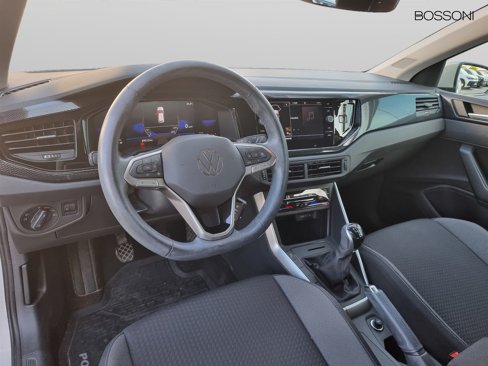 6 - Volkswagen Polo 1.0 tsi 95cv life