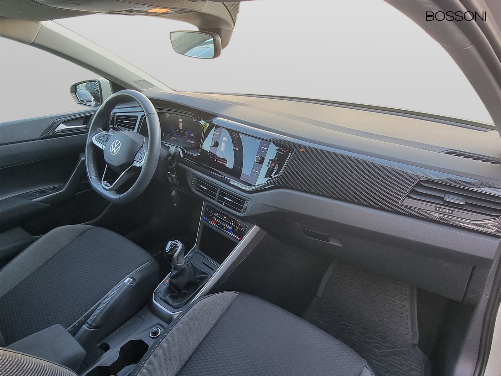 11 - Volkswagen Polo 1.0 tsi 95cv life
