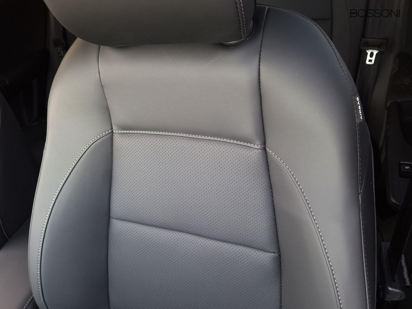 21 - Mg ZS 1.5 hybrid+ luxury auto