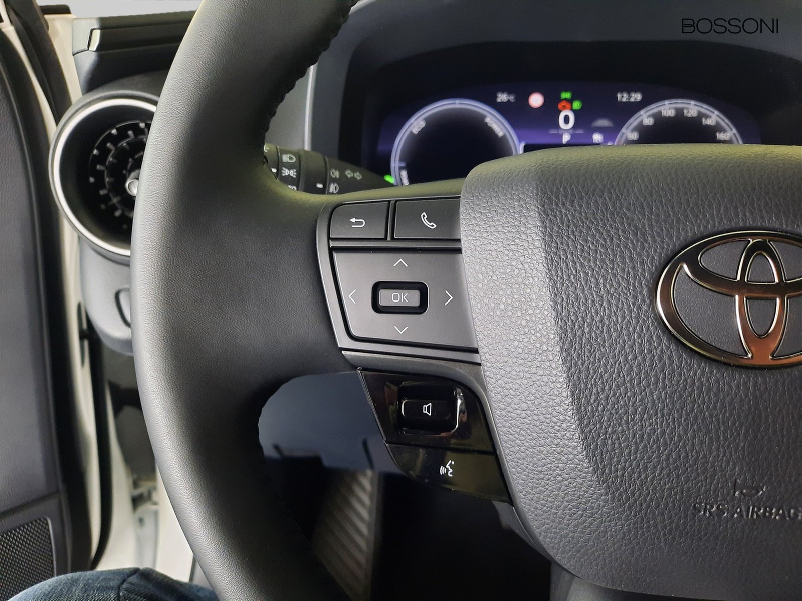 15 - Toyota C-HR 1.8 hybrid 140 active fwd e-cvt