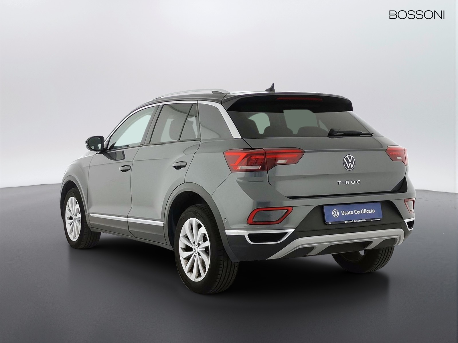 4 - Volkswagen T-Roc 1.0 tsi 110cv style