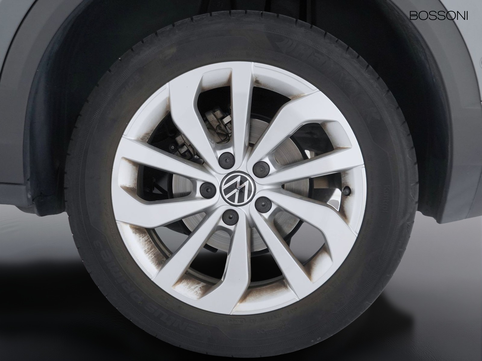 12 - Volkswagen T-Roc 1.0 tsi 110cv style