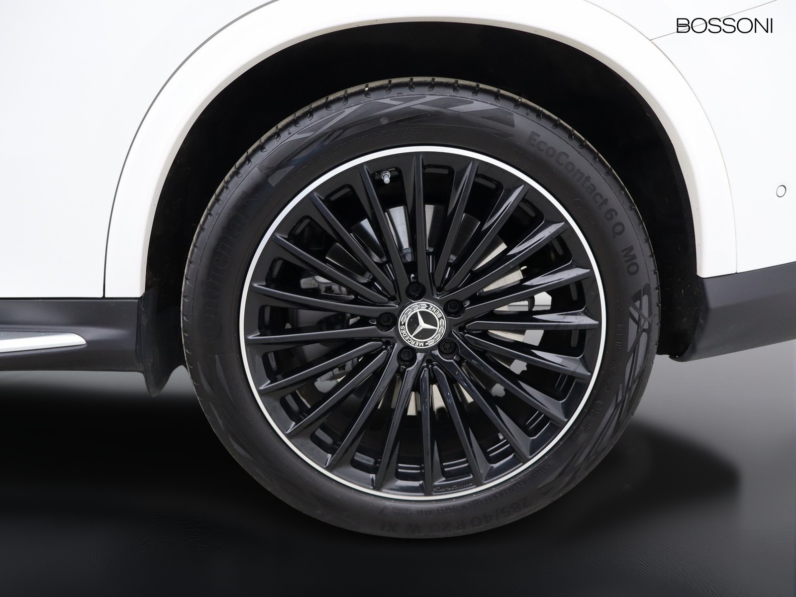 4 - Mercedes GLC coupe 300 de plug in hybrid amg line premium plus 4matic 9g-tronic