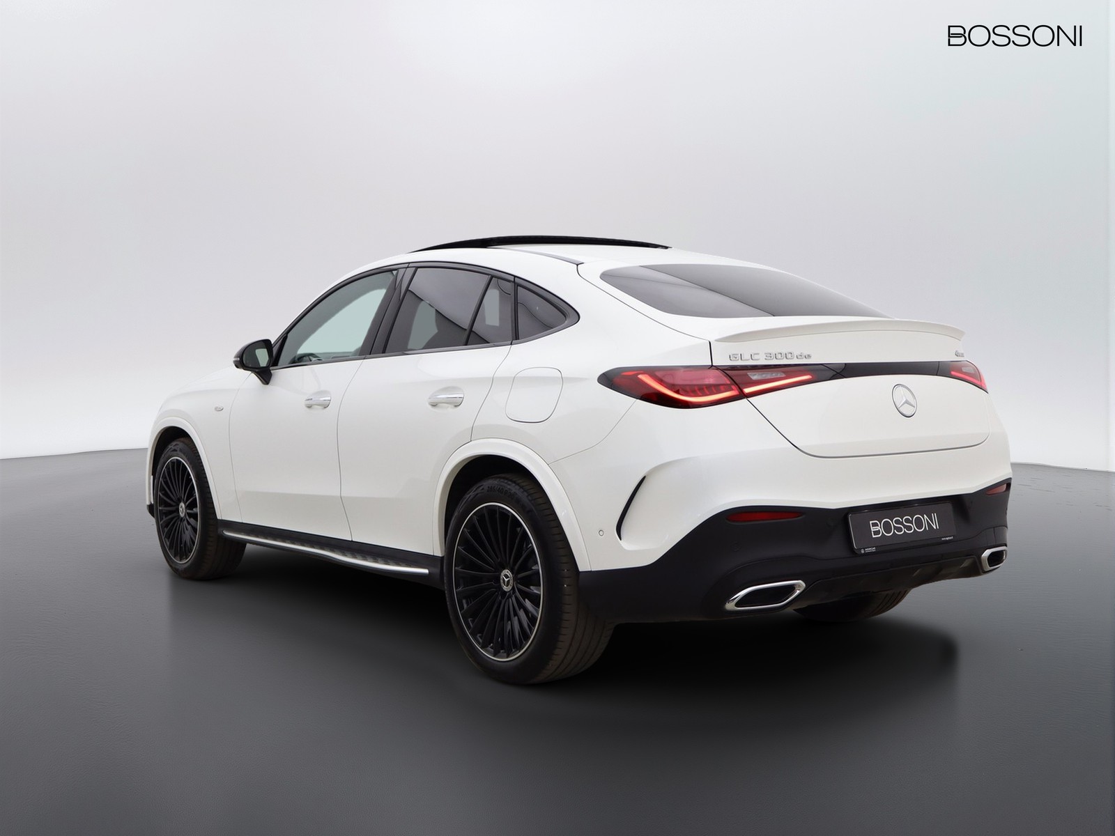 5 - Mercedes GLC coupe 300 de plug in hybrid amg line premium plus 4matic 9g-tronic