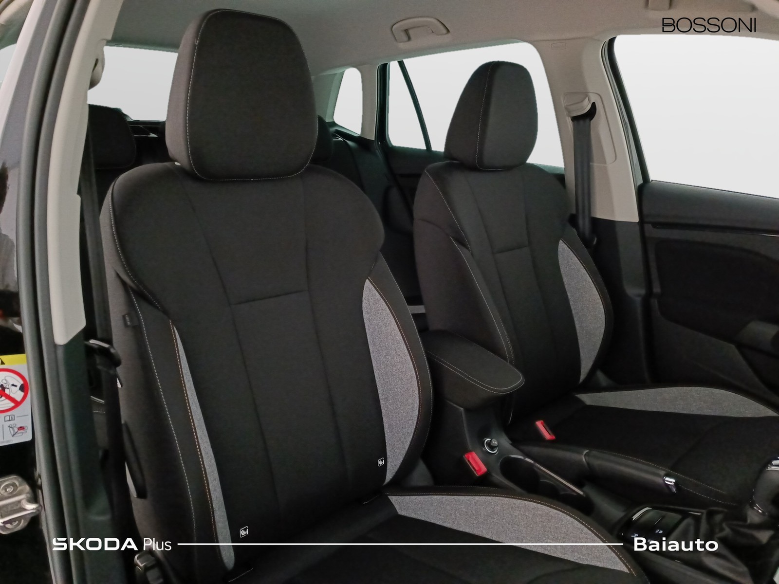20 - Skoda Kamiq 1.0 tsi 115cv black dots dsg