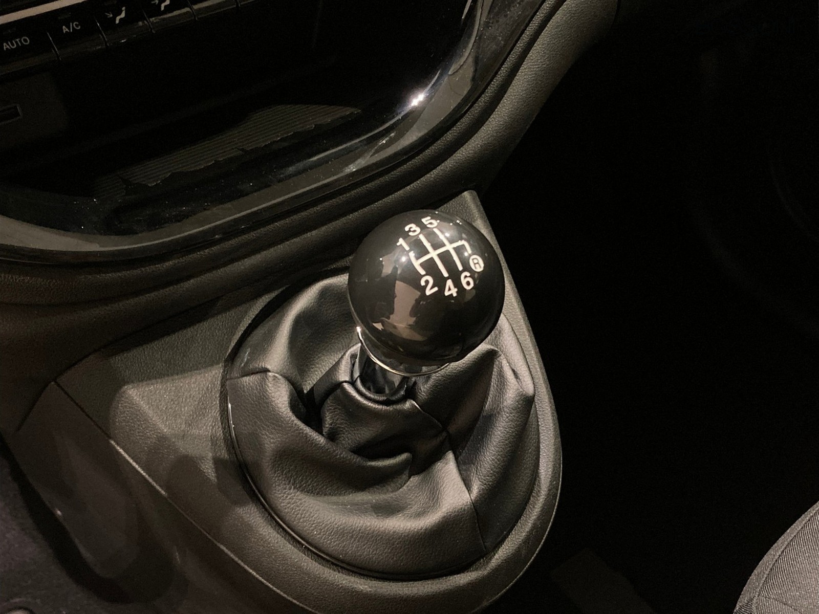 14 - Fiat 500 1.0 hybrid icon