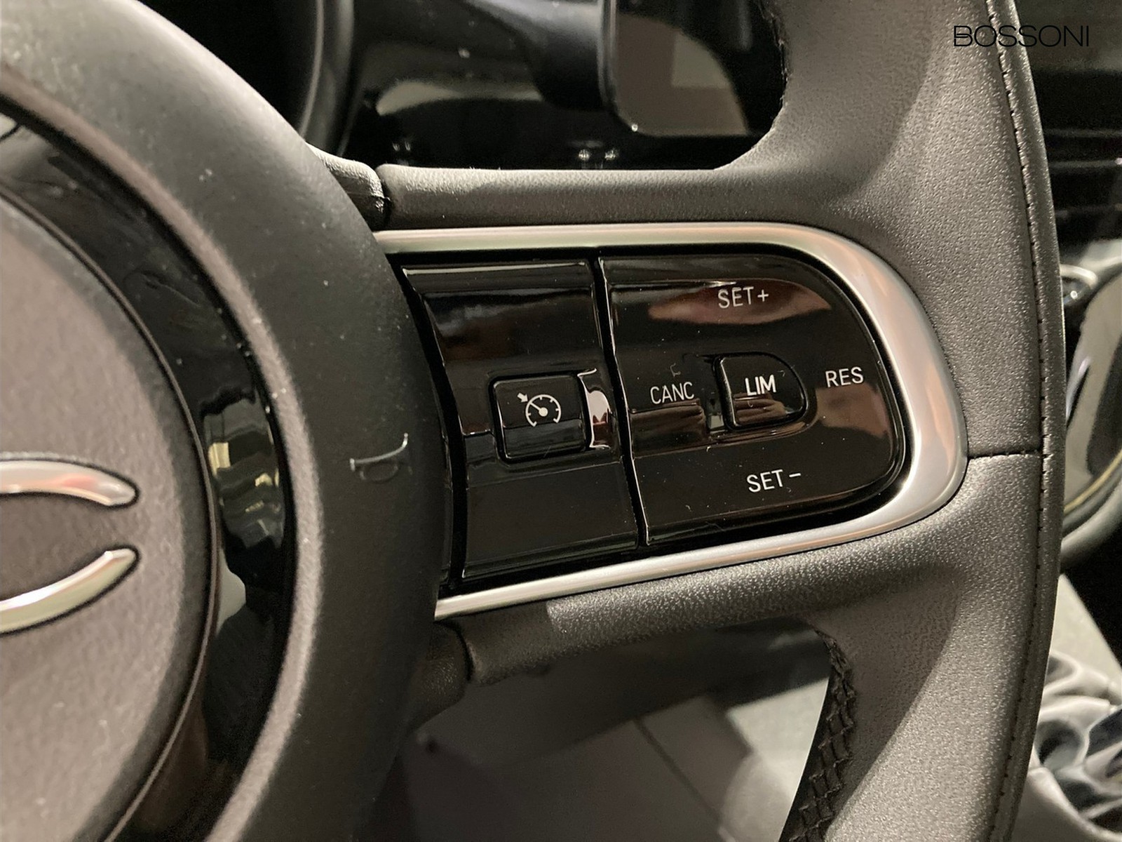 12 - Fiat 500 1.0 hybrid icon