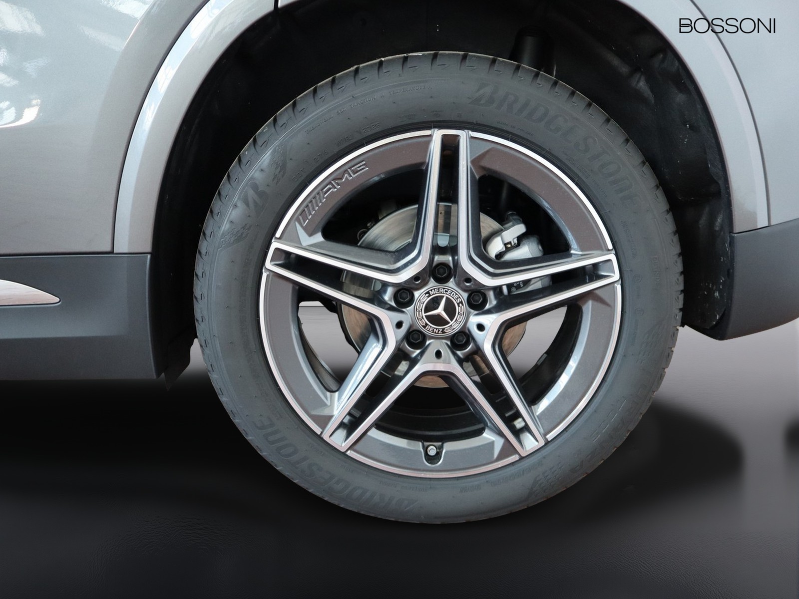 4 - Mercedes GLA 200 d amg line extra 8g-dct