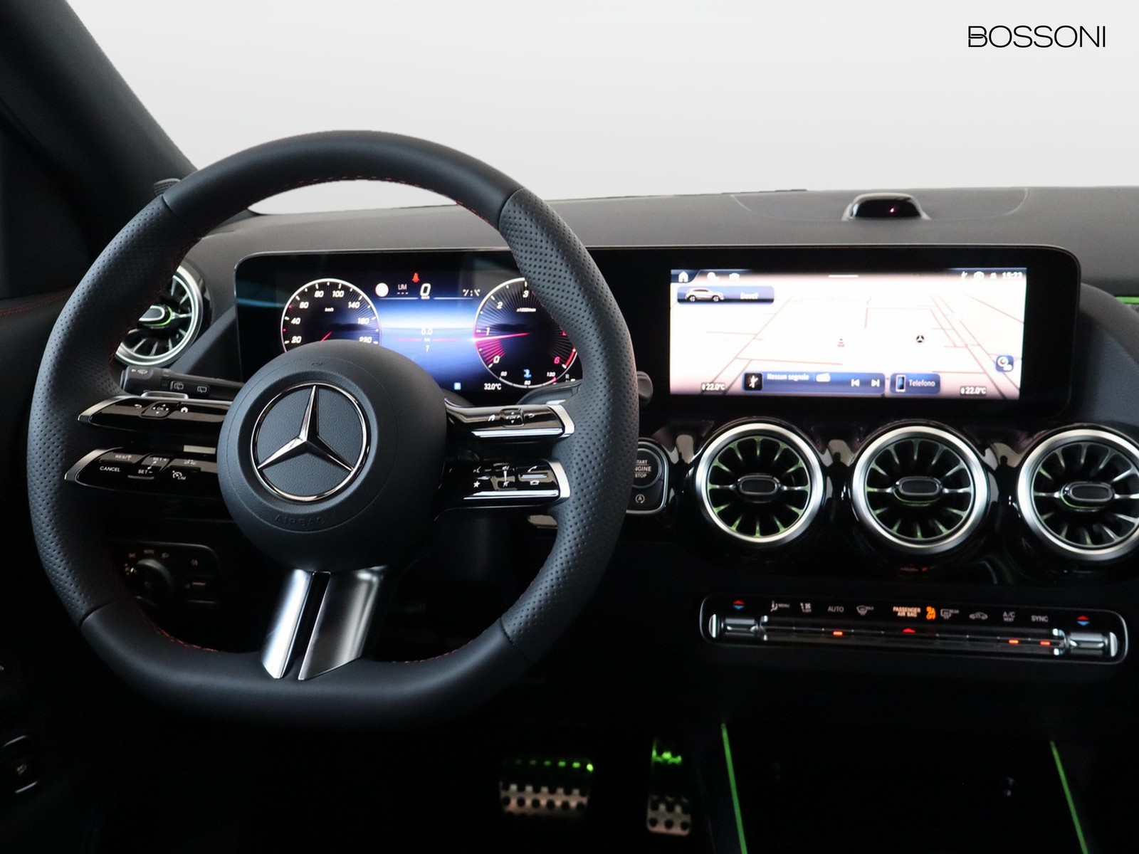 12 - Mercedes GLA 200 d amg line extra 8g-dct