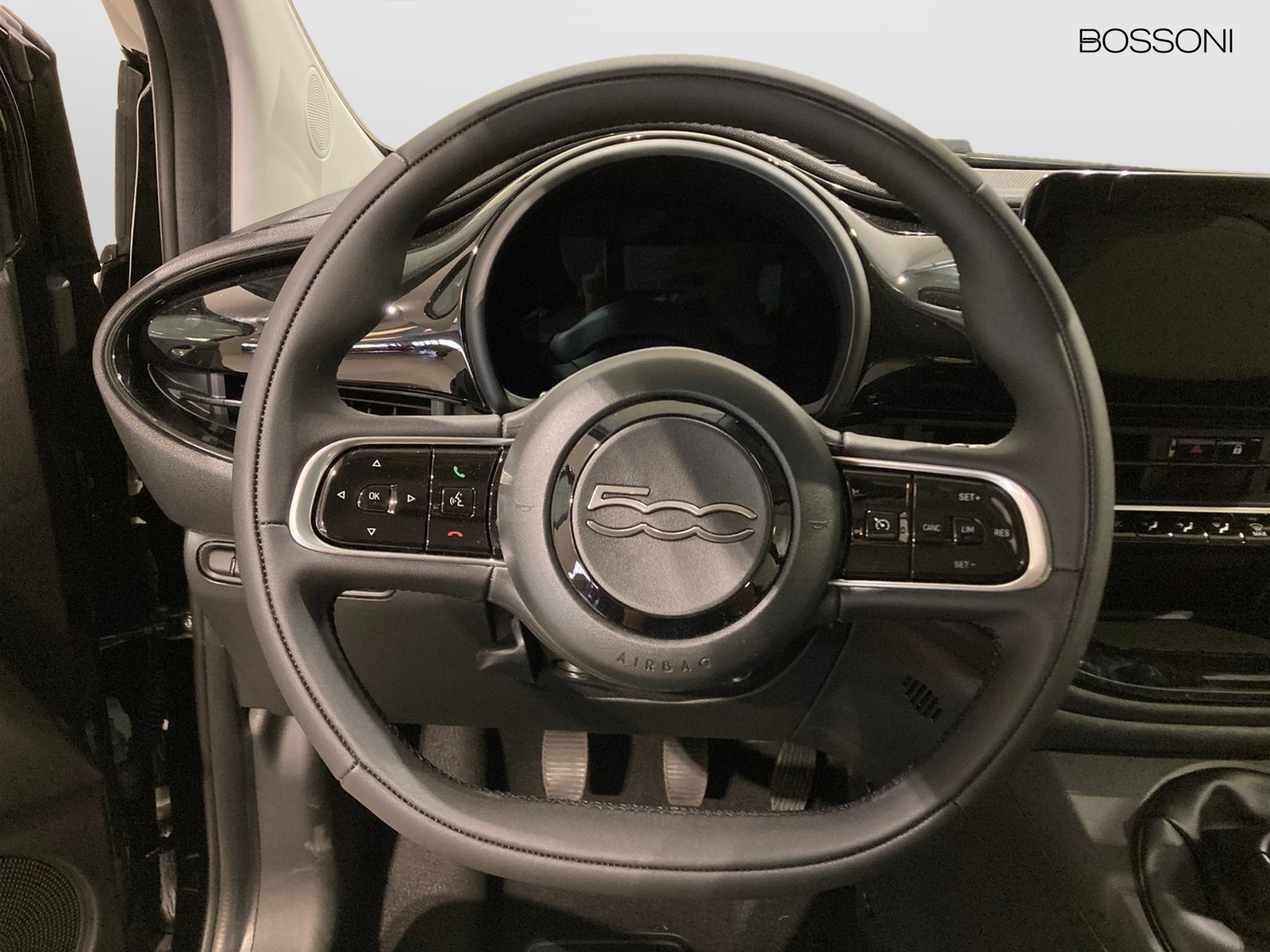8 - Fiat 500 1.0 hybrid icon