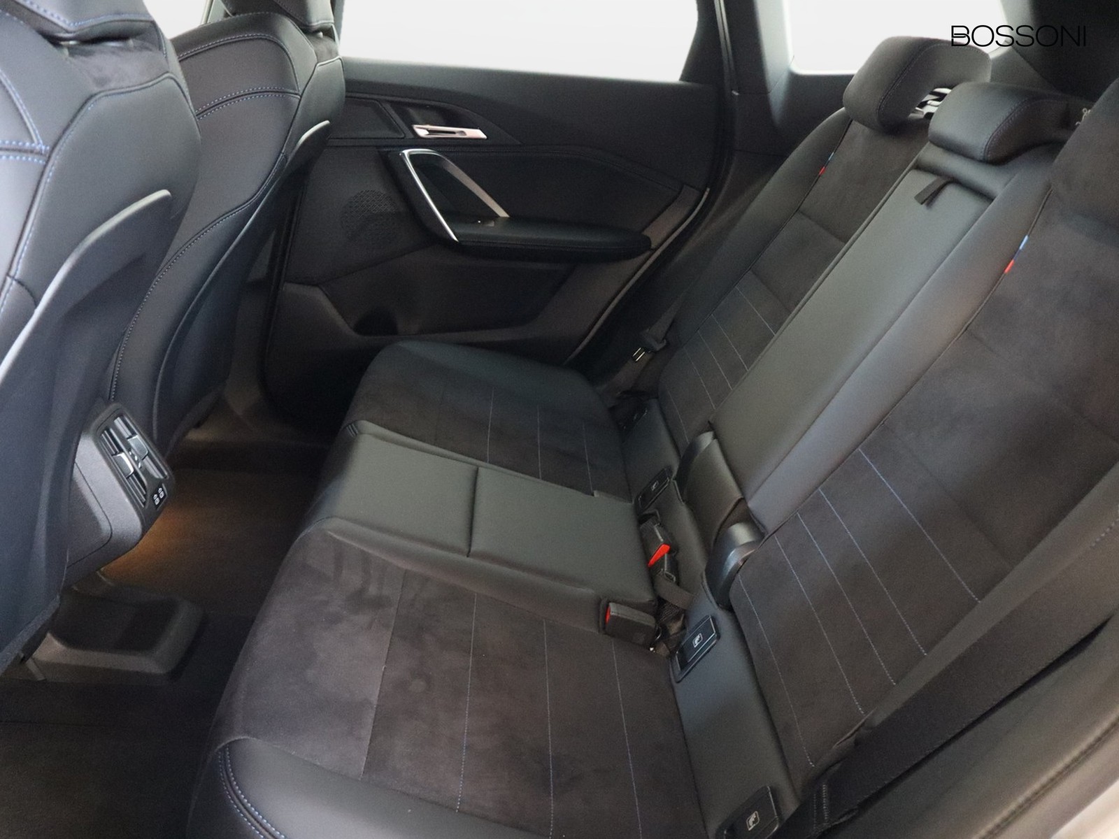 8 - BMW X1 i20 edrive msport
