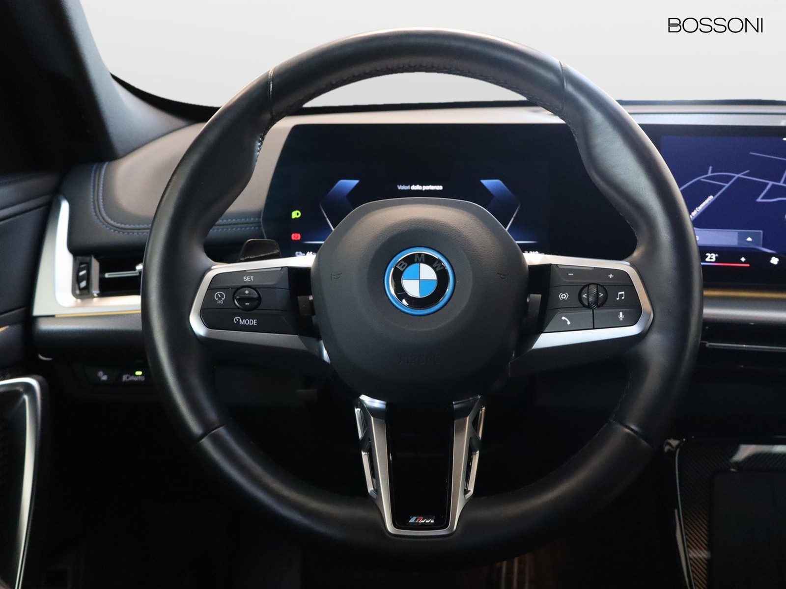 16 - BMW X1 i20 edrive msport