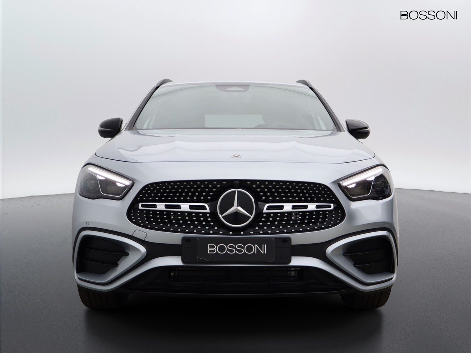 2 - Mercedes GLA 200 d amg line extra 8g-dct