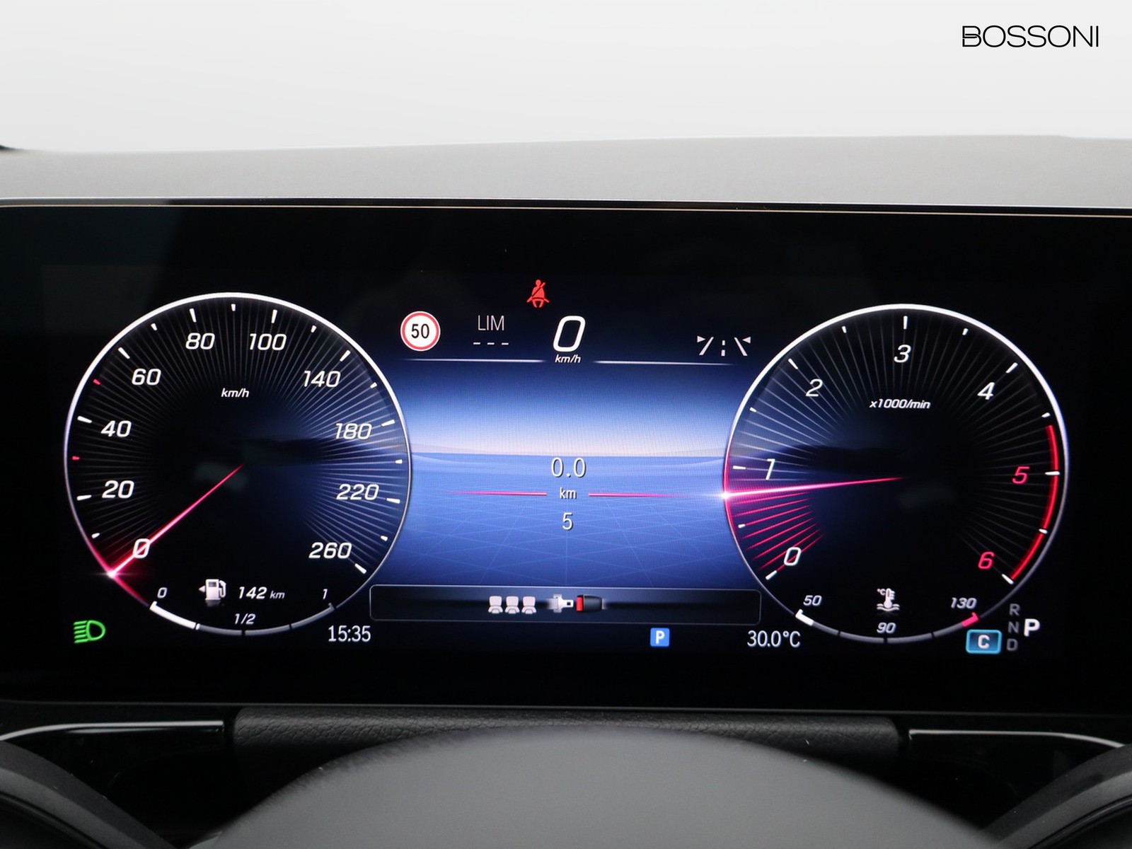 9 - Mercedes GLA 200 d amg line extra 8g-dct
