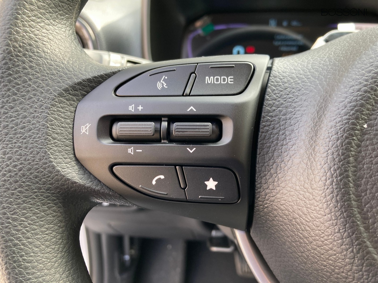 11 - Kia Picanto 1.0 gdi urban amt