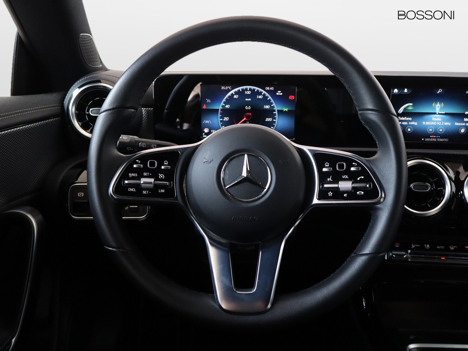 16 - Mercedes CLA shooting brake 200 d sport