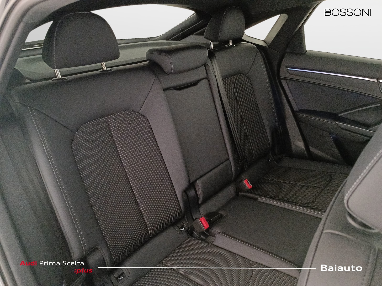24 - Audi Q3 sportback 40 2.0 tdi 200cv s line edition quattro s tronic