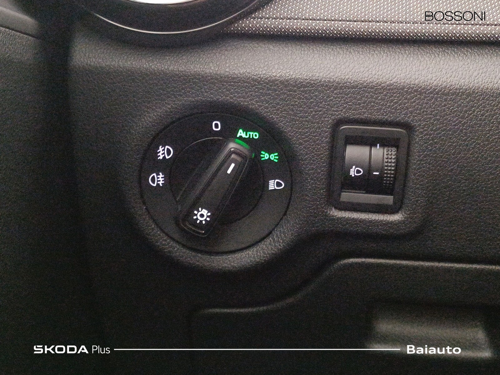 18 - Skoda Fabia 1.0 mpi 80cv 130 edition