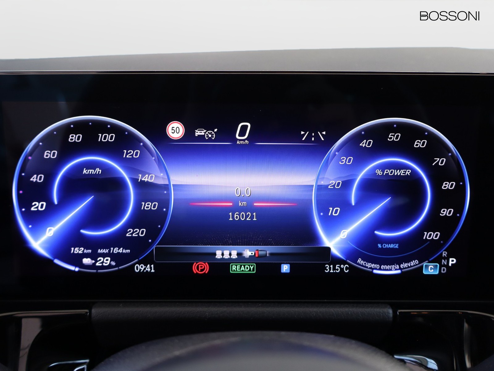 9 - Mercedes EQA 250+ amg line advanced