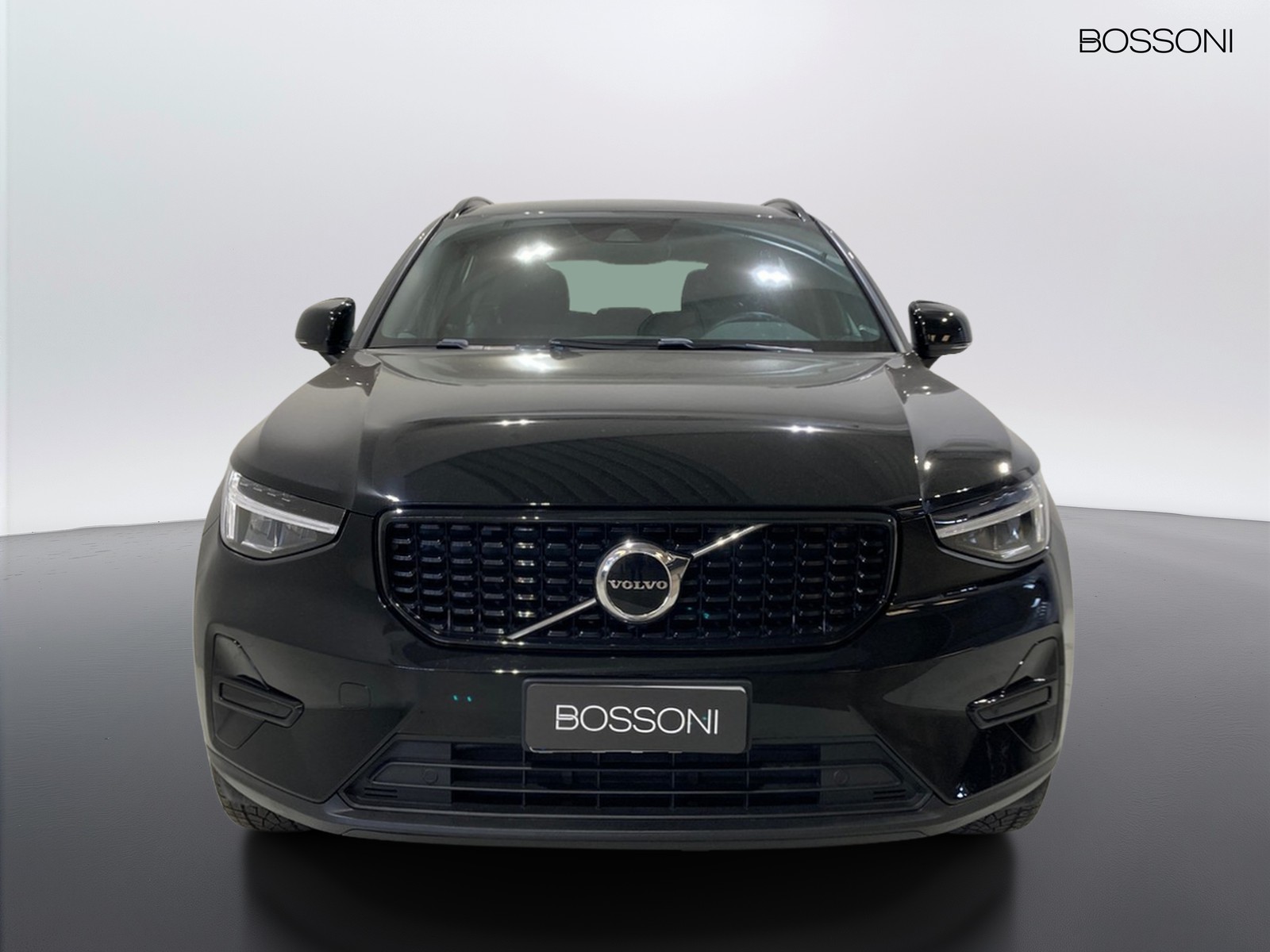 9 - Volvo XC40 1.5 t5 recharge plug-in-hybrid plus dark automatico