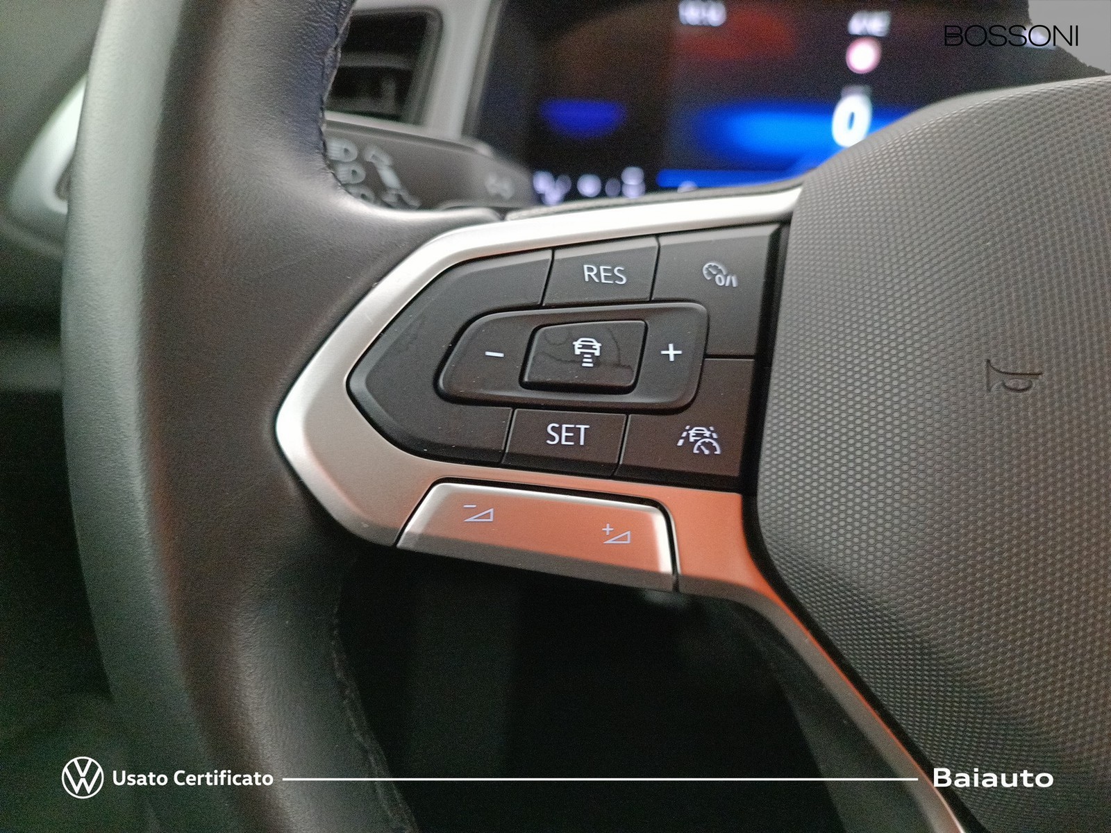 15 - Volkswagen T-Roc 2.0 tdi scr 150cv life dsg