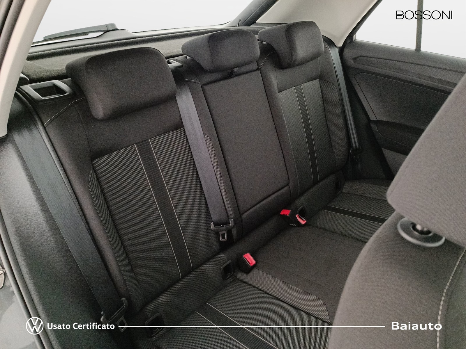 21 - Volkswagen T-Roc 2.0 tdi scr 150cv life dsg
