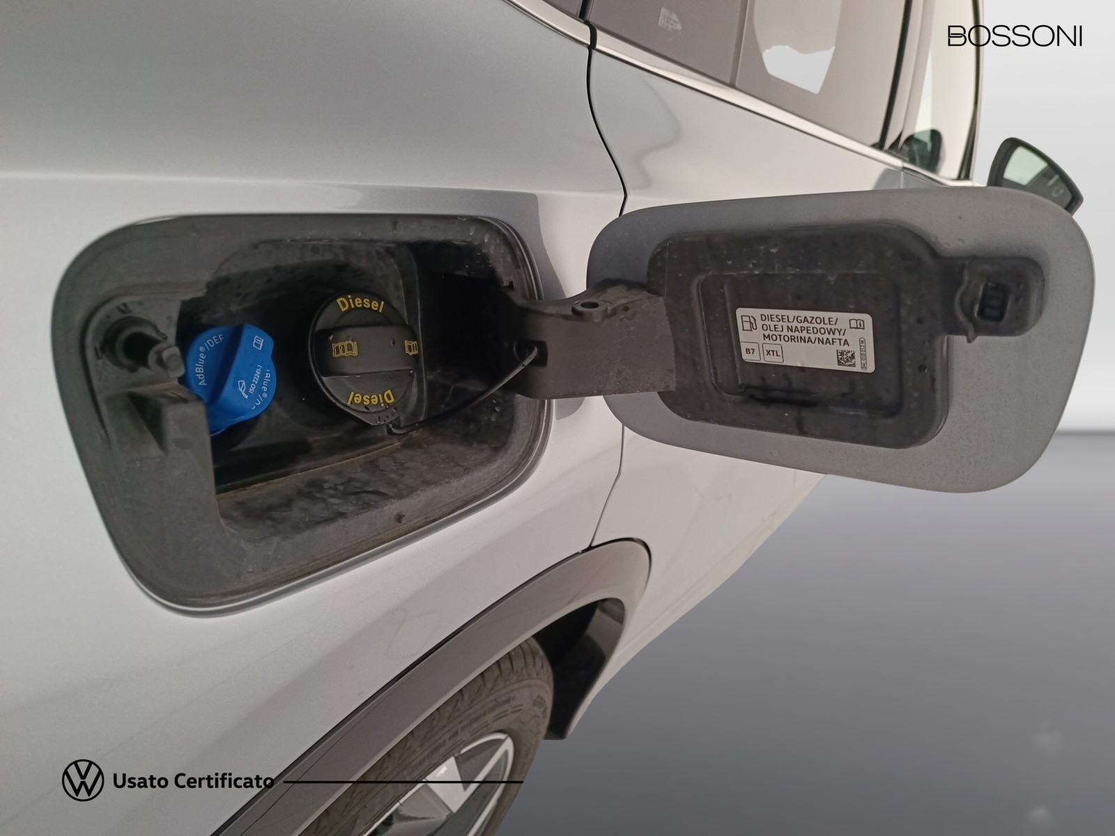 35 - Volkswagen Tiguan 2.0 tdi scr 150cv r-line dsg