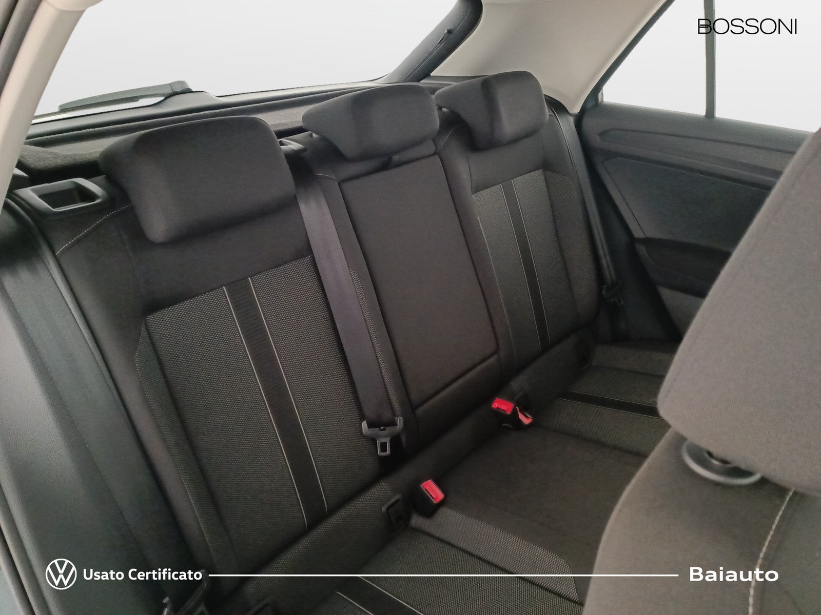 21 - Volkswagen T-Roc 2.0 tdi scr 150cv life dsg