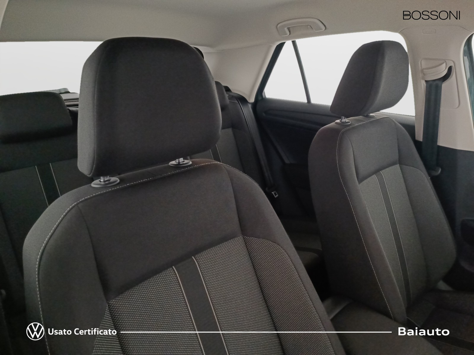22 - Volkswagen T-Roc 2.0 tdi scr 150cv life dsg