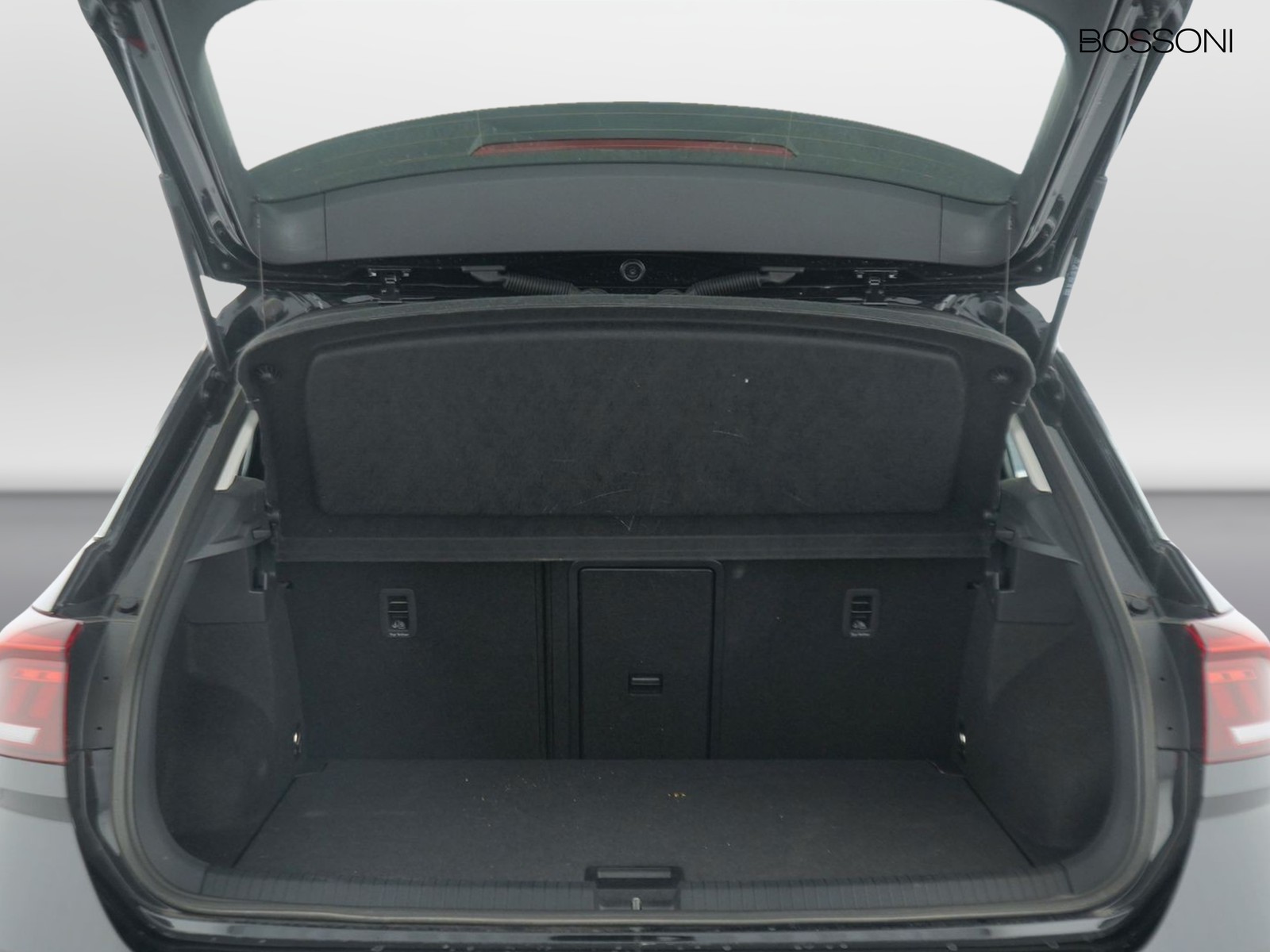 10 - Volkswagen T-Roc 2.0 tdi scr 150cv life dsg