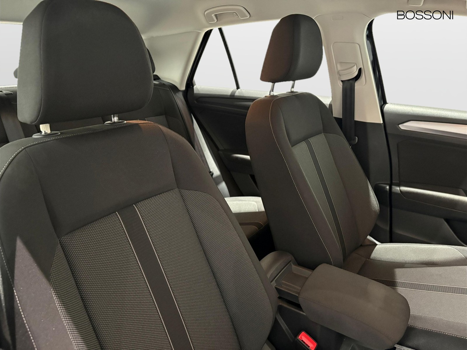10 - Volkswagen T-Roc 2.0 tdi scr 150cv life dsg
