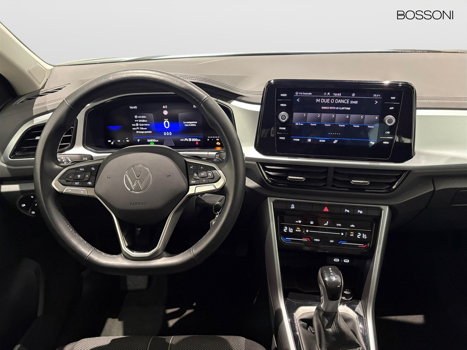 14 - Volkswagen T-Roc 2.0 tdi scr 150cv life dsg