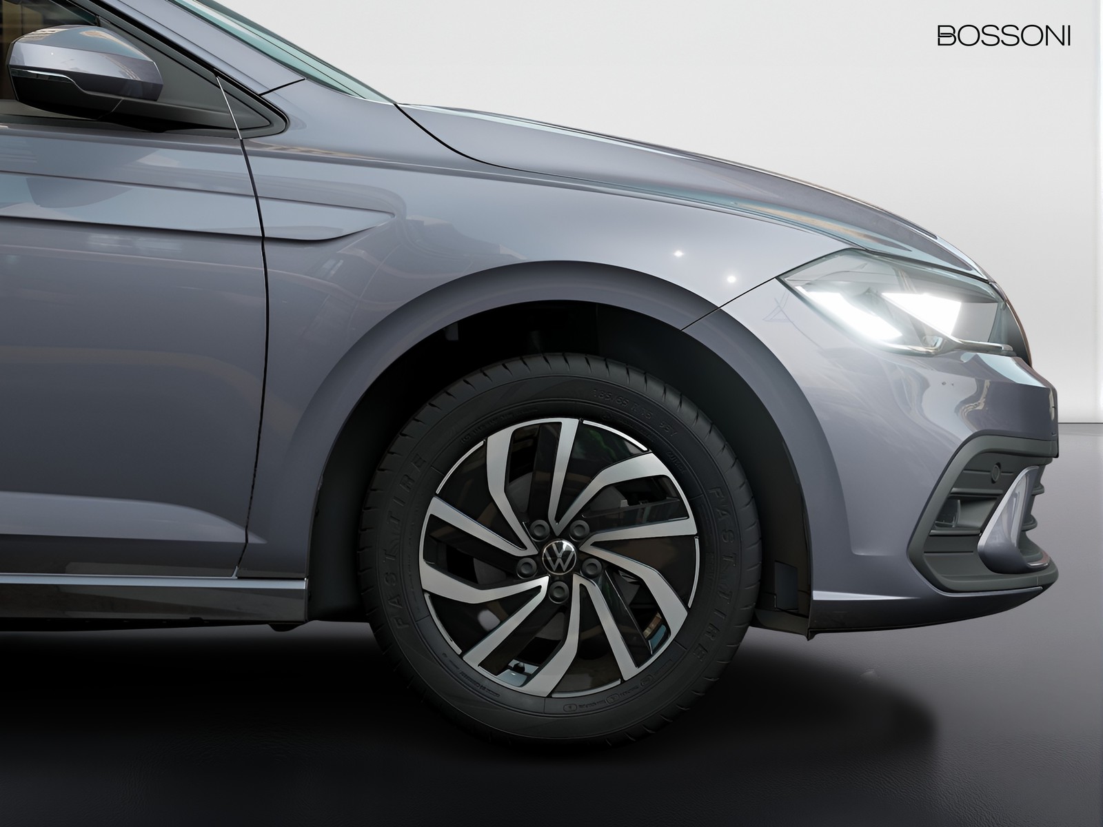 6 - Volkswagen Polo 1.0 tsi 95cv life dsg