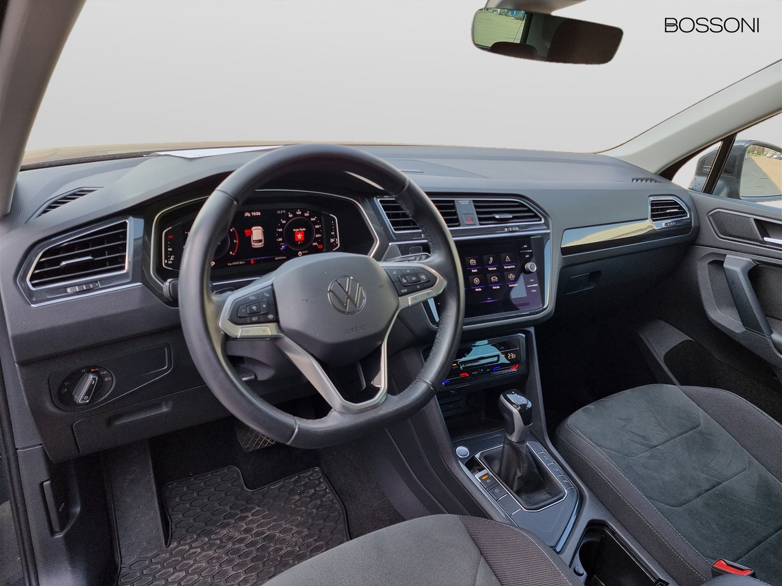 6 - Volkswagen Tiguan 1.5 tsi act 150cv elegance dsg