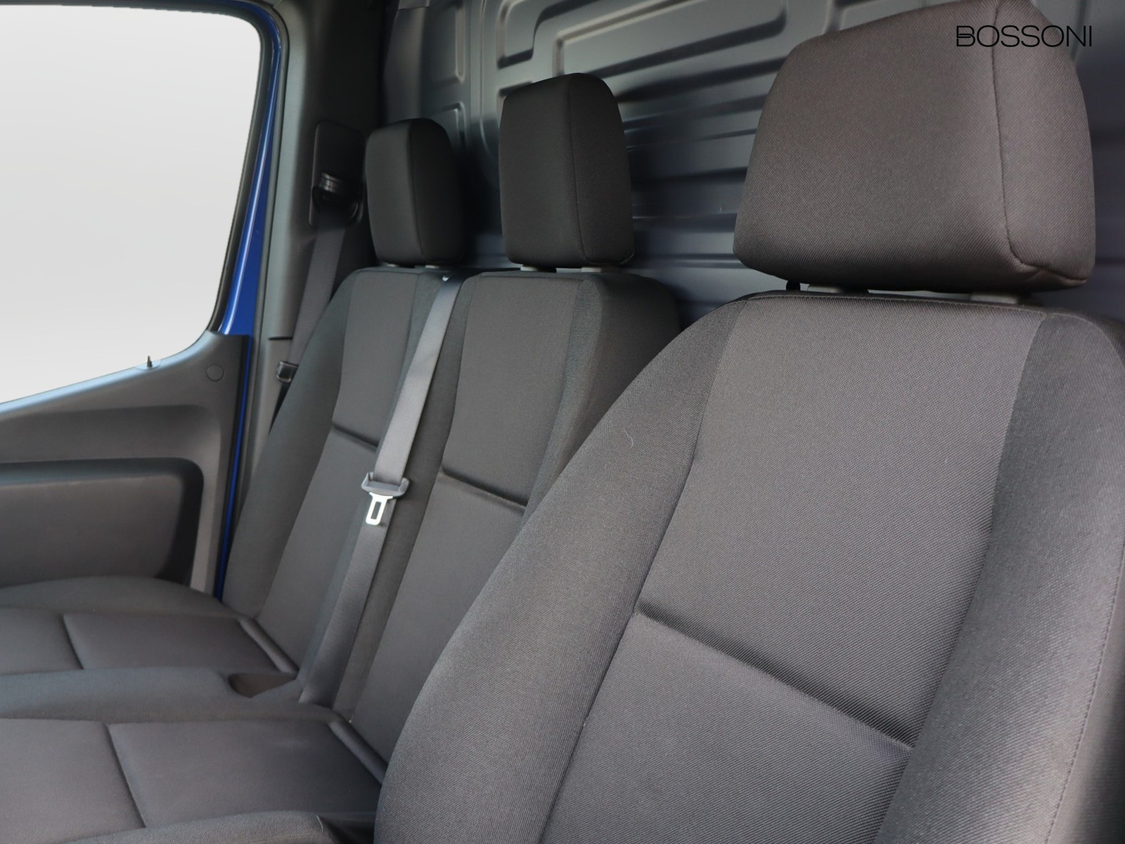6 - Mercedes Vans Sprinter 311 rwd 2.0 cdi f 37/35 pro