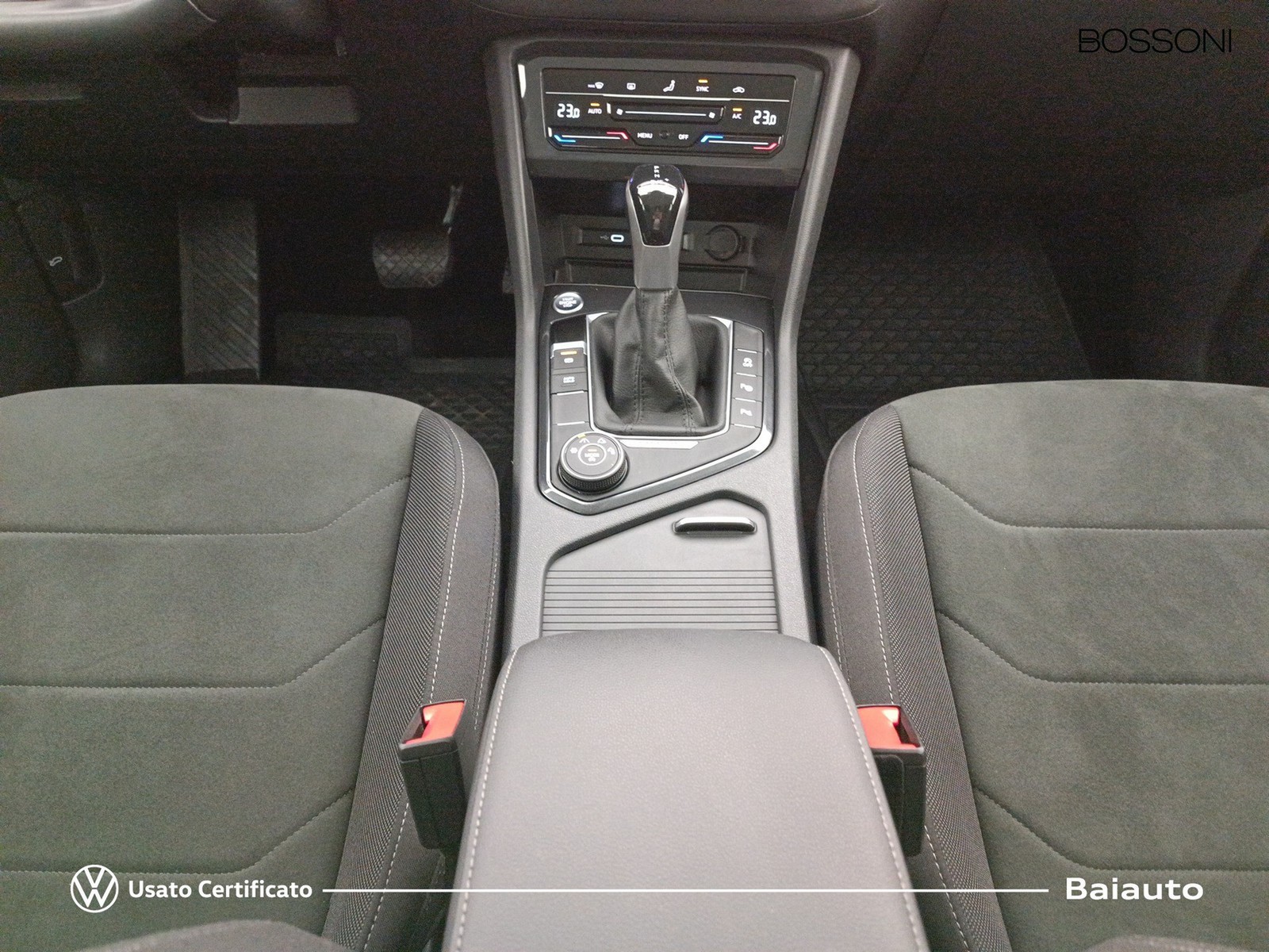 14 - Volkswagen Tiguan 2.0 tdi scr 150cv elegance 4motion dsg