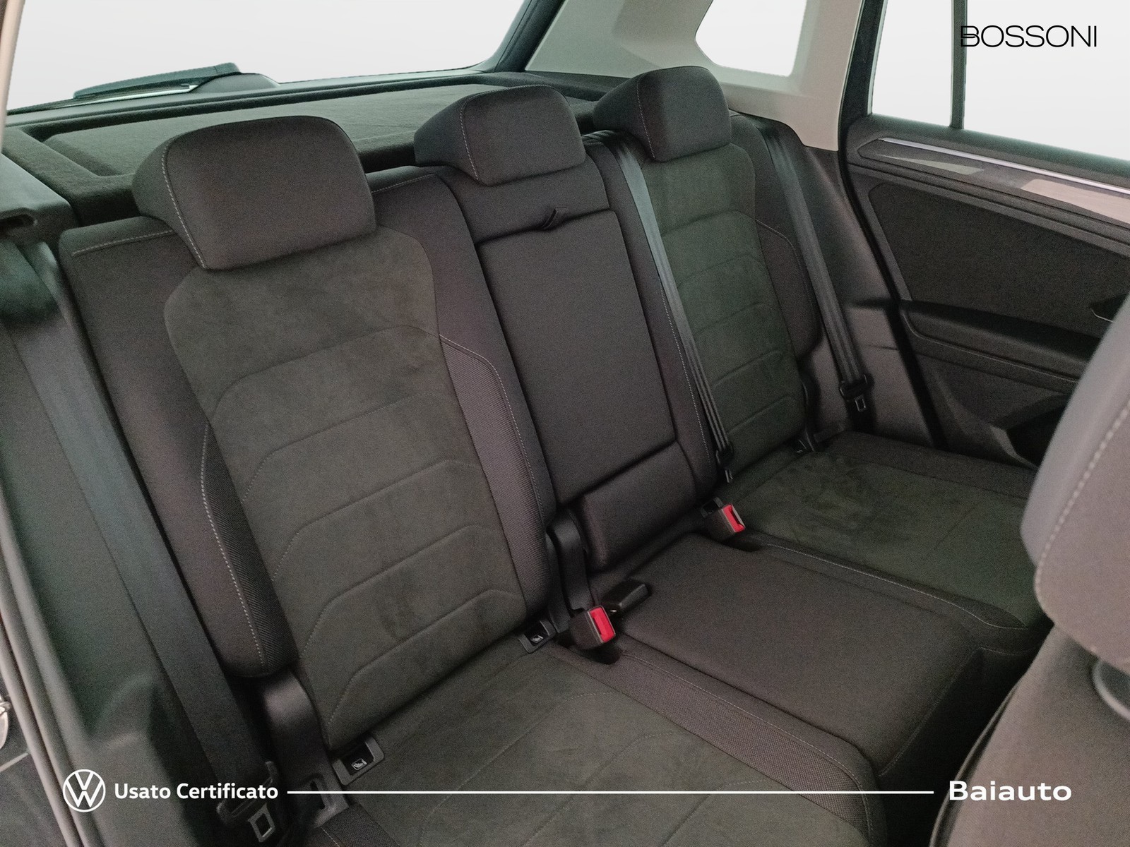 21 - Volkswagen Tiguan 2.0 tdi scr 150cv elegance 4motion dsg