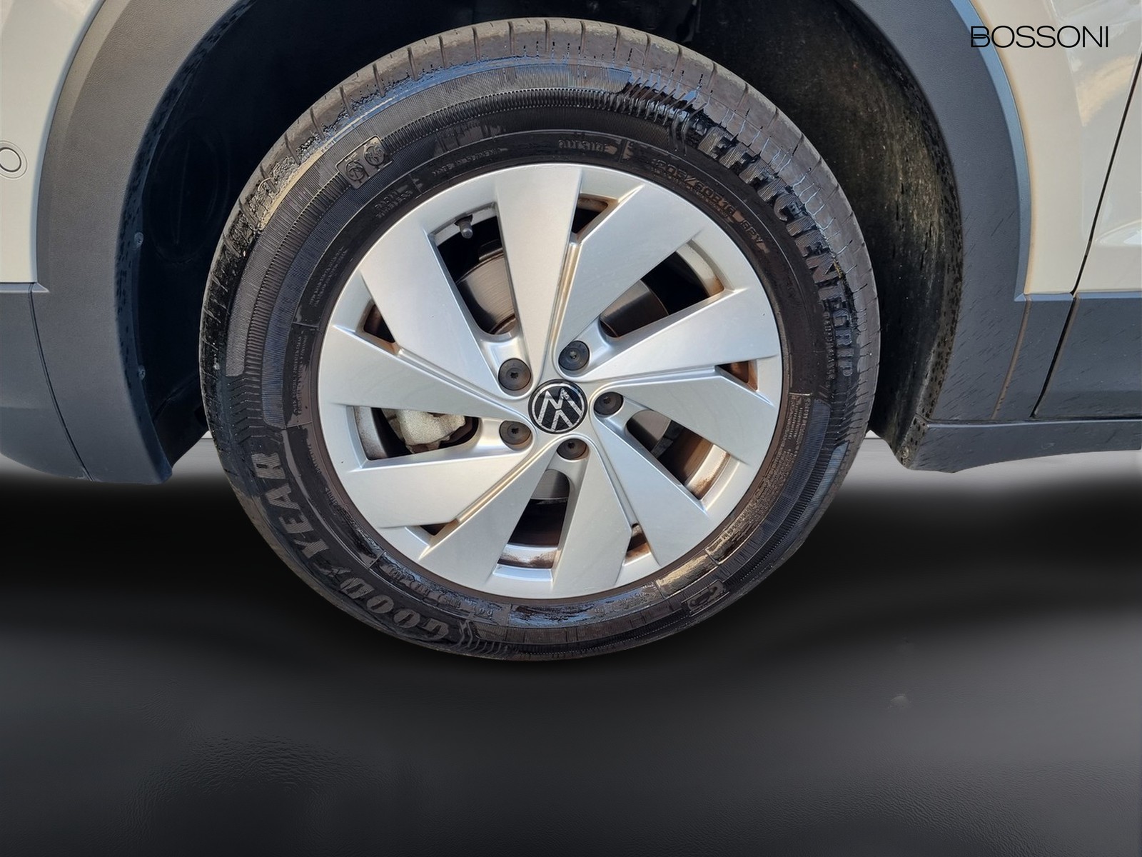 5 - Volkswagen T-Cross 1.0 tsi 95cv life