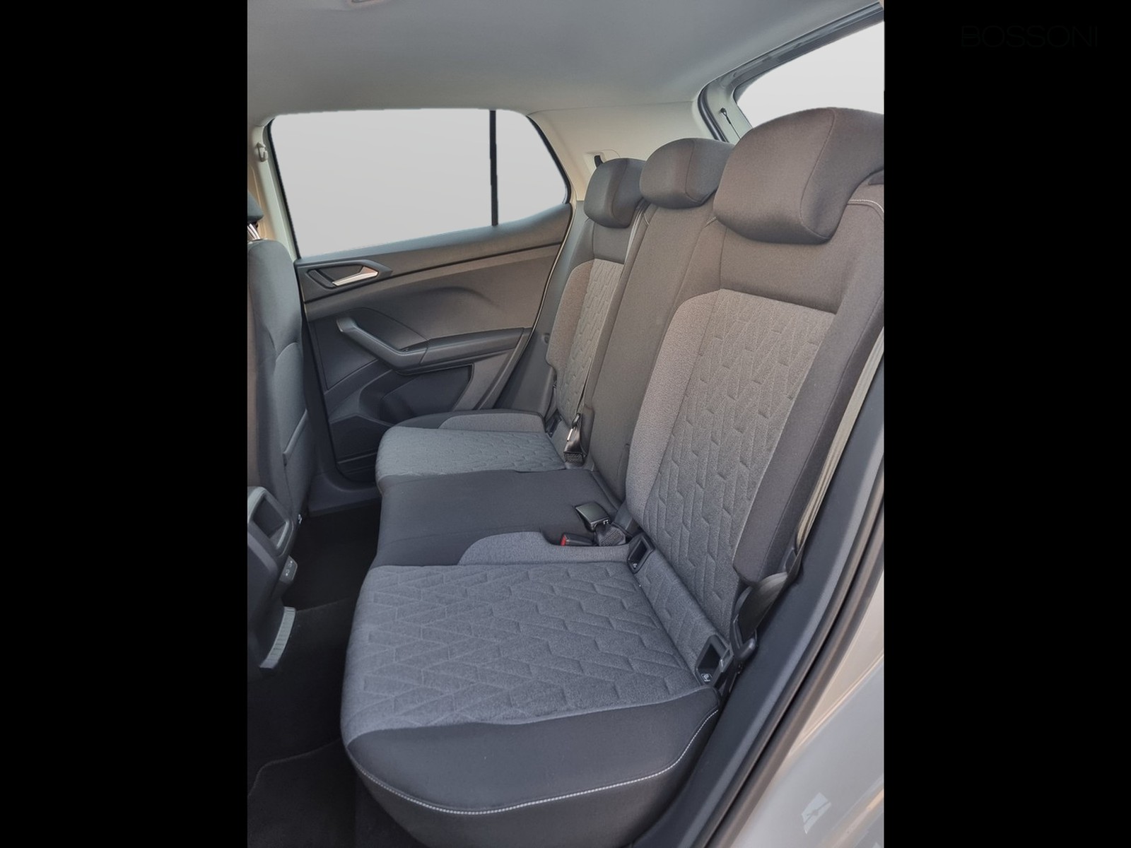 10 - Volkswagen T-Cross 1.0 tsi 95cv life
