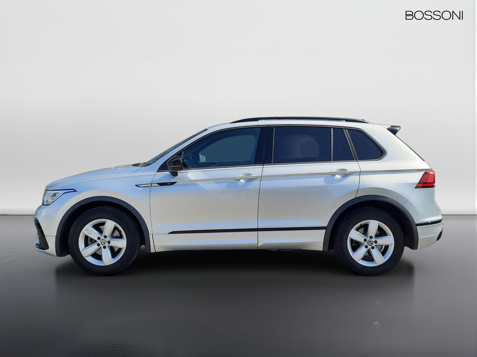 3 - Volkswagen Tiguan 1.5 tsi act 150cv r-line dsg