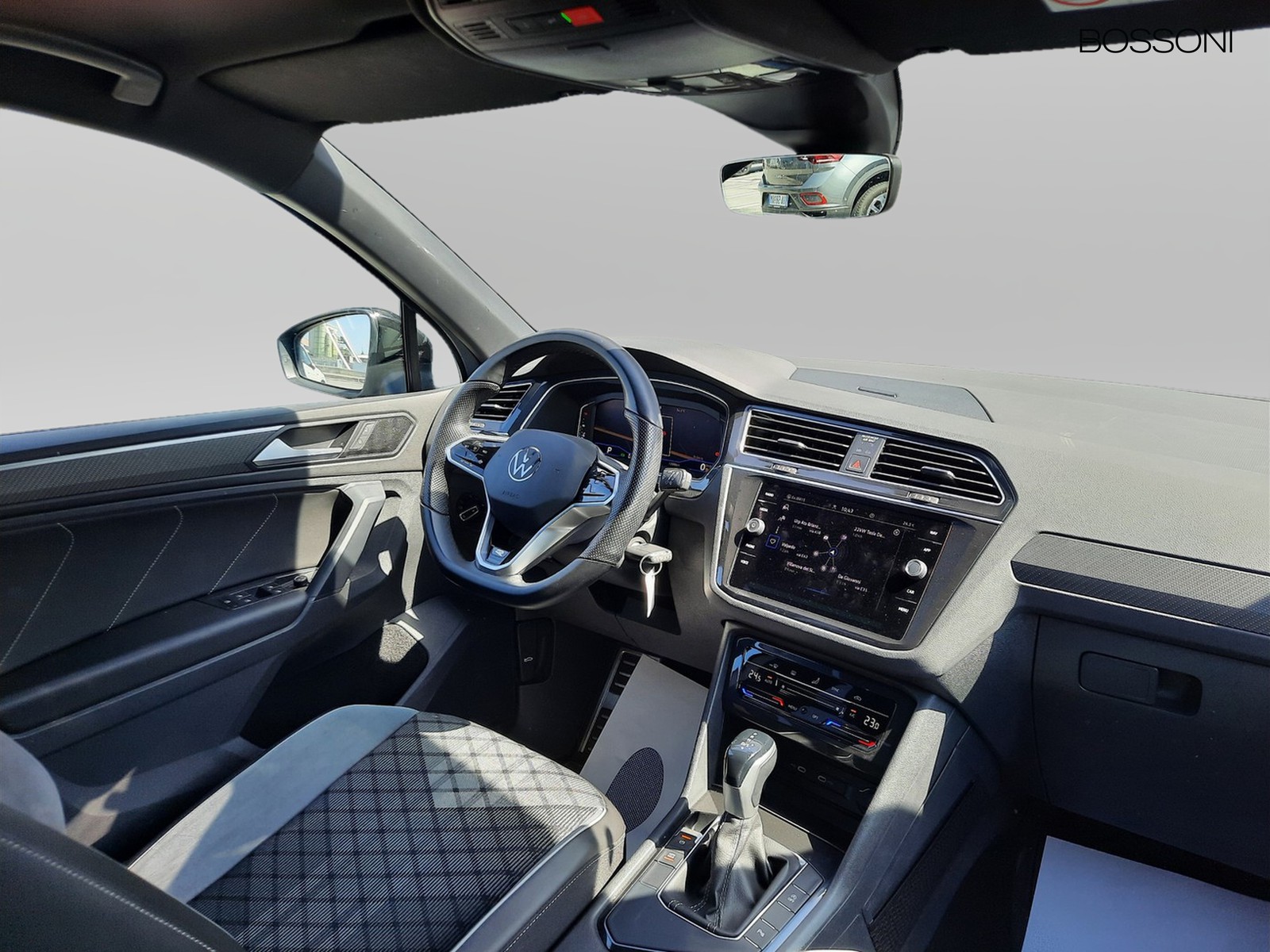 6 - Volkswagen Tiguan 1.5 tsi act 150cv r-line dsg