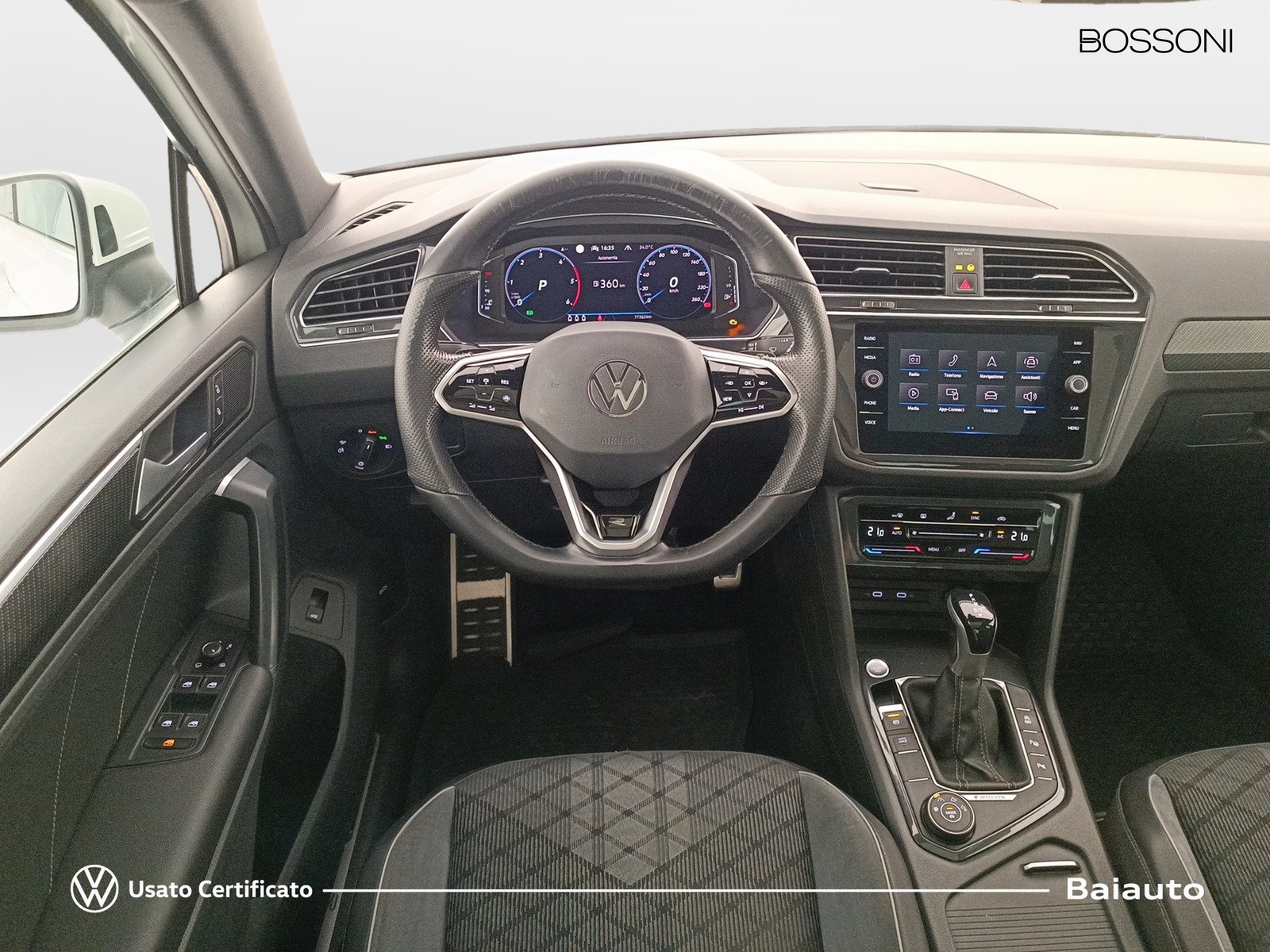 8 - Volkswagen Tiguan 2.0 tdi scr 200cv r line 4motion dsg